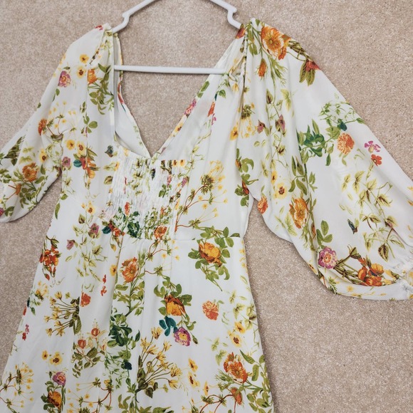 Disney Alice Through The Looking Glass White Floral Cold Shoulder Dress Small - Picture 3 of 7